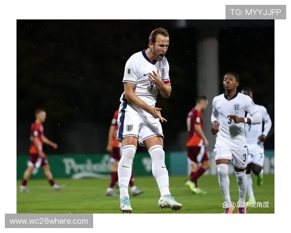 世界杯射手榜16球的背后故事揭秘这些顶级射手的成长历程与比赛亮点